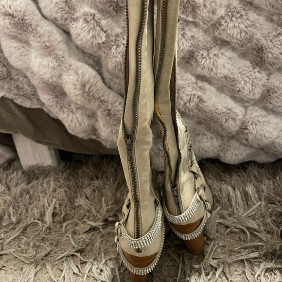 Not Rated high Boots - Picture 8 of 16